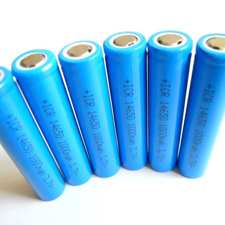 為盈利非法拆解廢鉛蓄電池，污染環境遭懲罰，傻了吧？